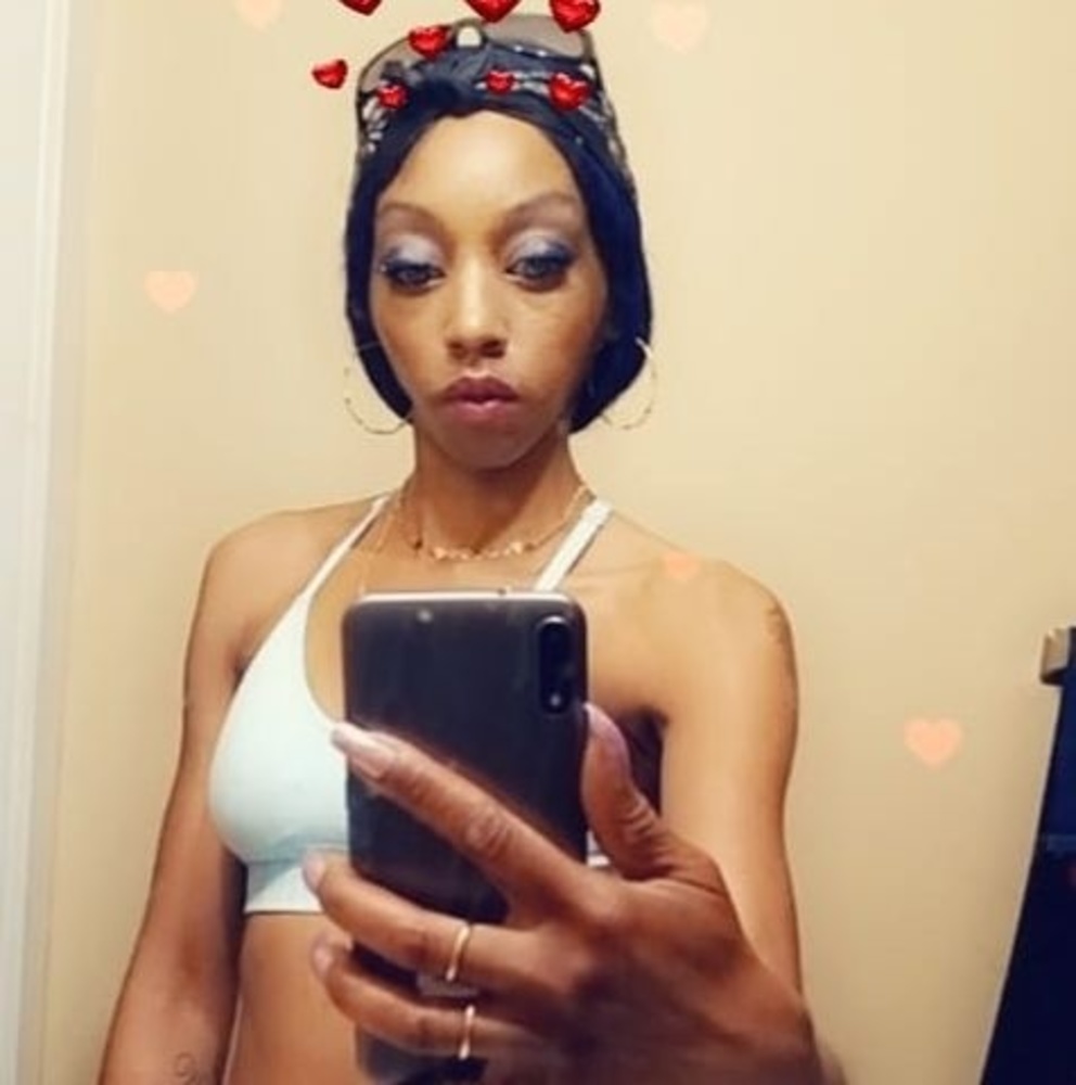 Meet your Posher, Kendra